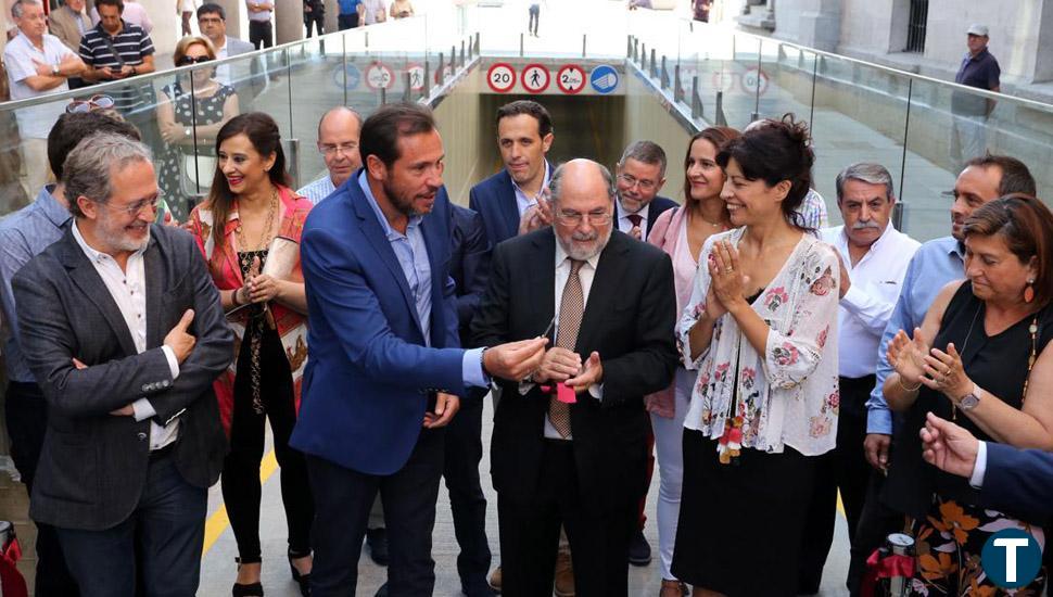 Puente se felicita por la sentencia a favor de la gestión pública del aparcamiento de Plaza Mayor