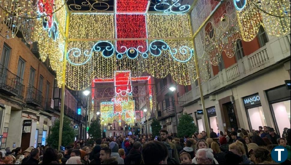 Valladolid pone luz a la Navidad al ritmo de Mariah Carey