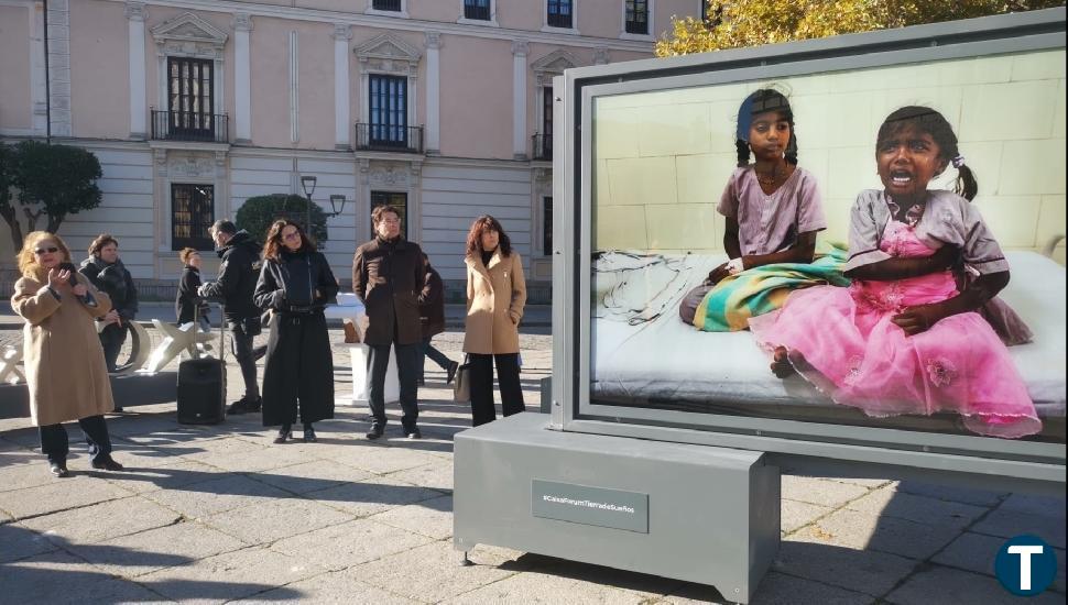 La labor de Vicente Ferrer en la India, visible en las calles de Valladolid