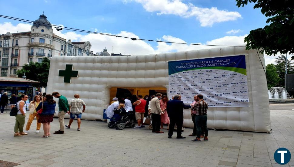 'El farmacéutico que necesitas', la carpa que muestra en Valladolid la mejora del uso de los medicamentos