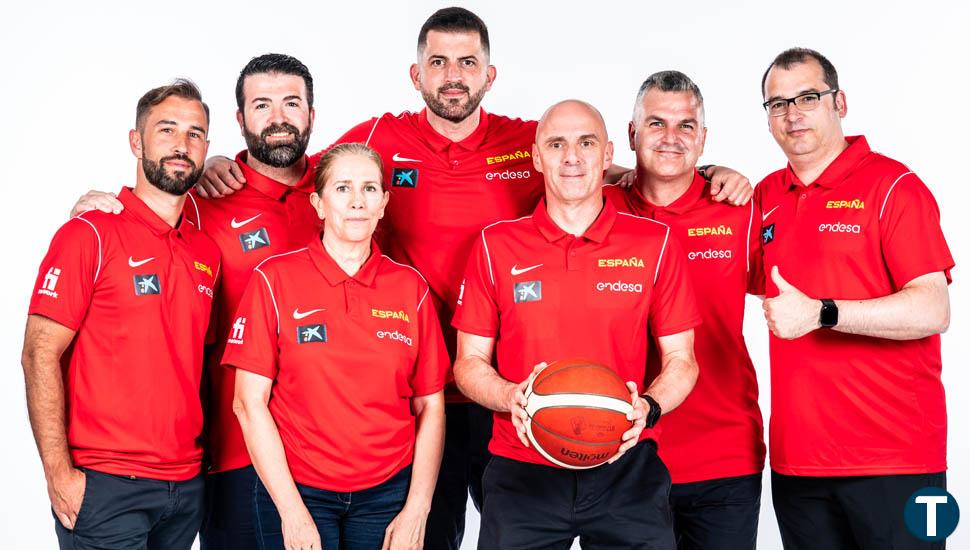 El entrenador del filial del Pucela Basket, David Enciso, medalla de plata con la selección española U17