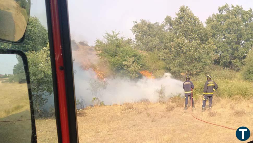 Los Bomberos de la Diputación de Valladolid suman nuevos efectivos en Losacio con la llegada de un camión nodriza