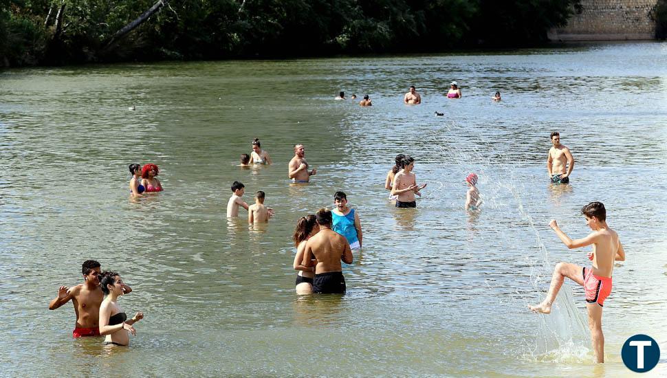 El PP pide "responsabilidades" a Puente por "mentir" y "poner en riesgo la salud" de los bañistas de Moreras