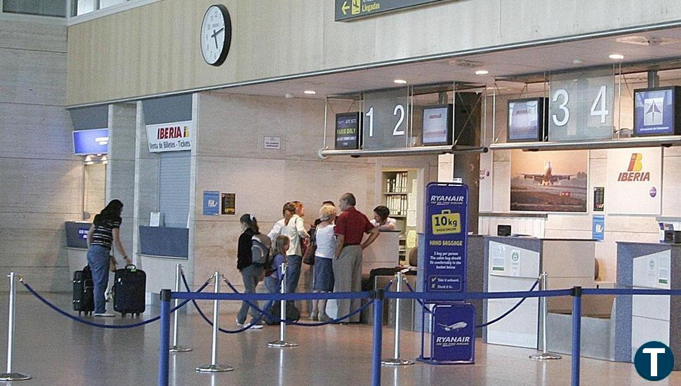 El aeropuerto de Villanubla gana pasajeros en julio, mientras otros como Burgos o Salamanca los pierden 