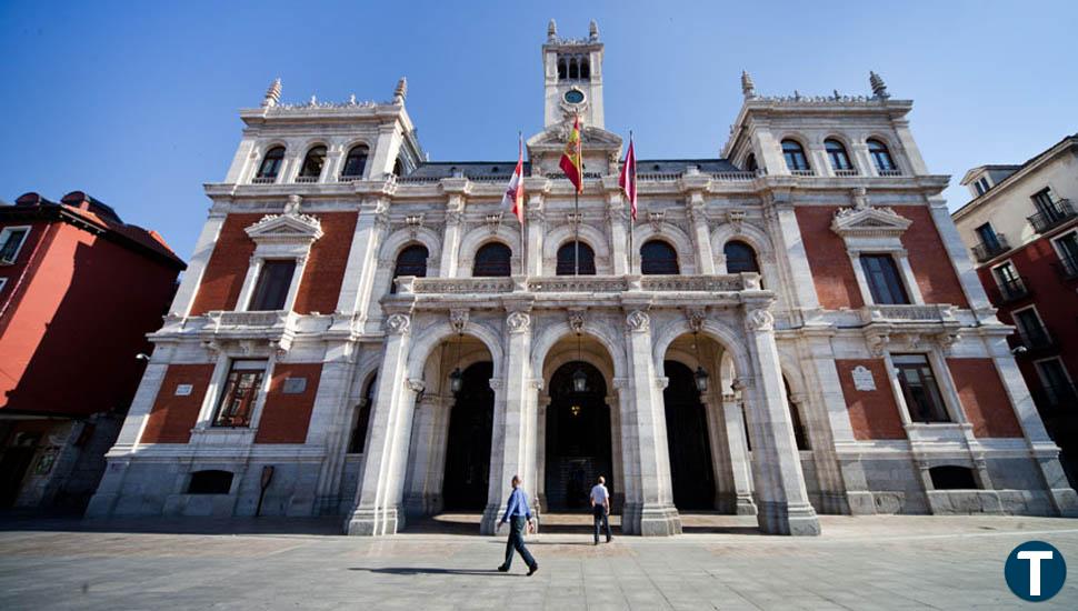 Predif y Aspaym celebran poder utilizar el balcón del Ayuntamiento para las Fiestas   