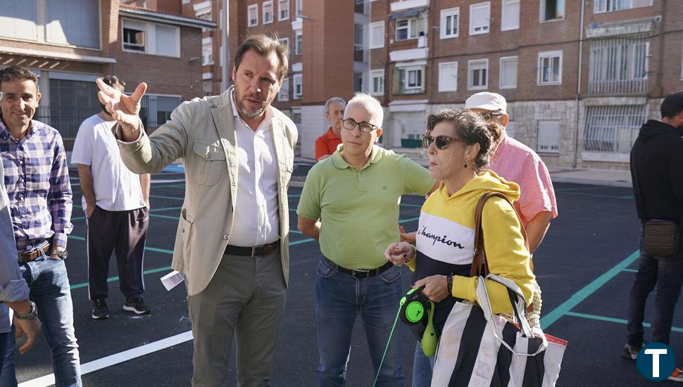 El Ayuntamiento ampliará la ORA en casi 1.900 plazas entre La Farola y Cuatro de Marzo