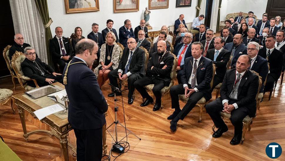 Luis Argüello preside la toma de posesión de la nueva directiva de la Junta de Cofradías de Semana Santa