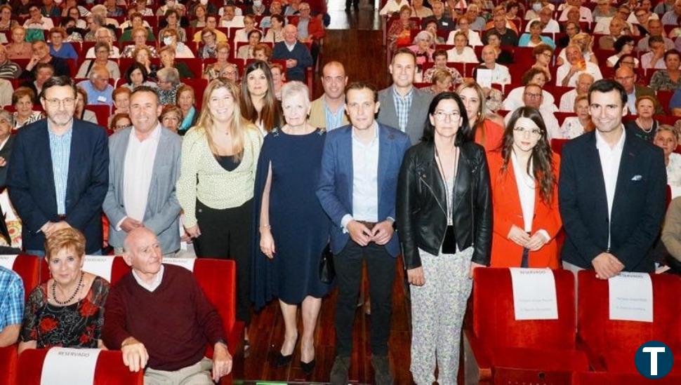 La 'Gala homenaje a las personas mayores' reúne a cerca de 400 personas de toda la provincia