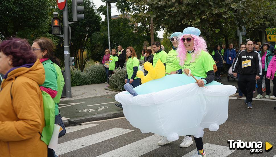 Las mejores imágenes de la marcha Contra el Cáncer