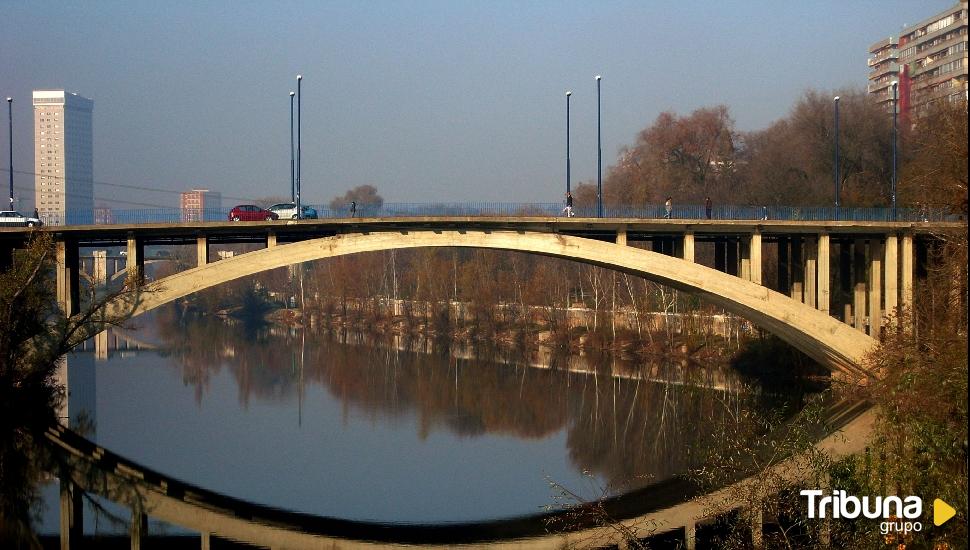 El puente de Isabel la Católica de Valladolid tendrá un carril cortado esta semana 