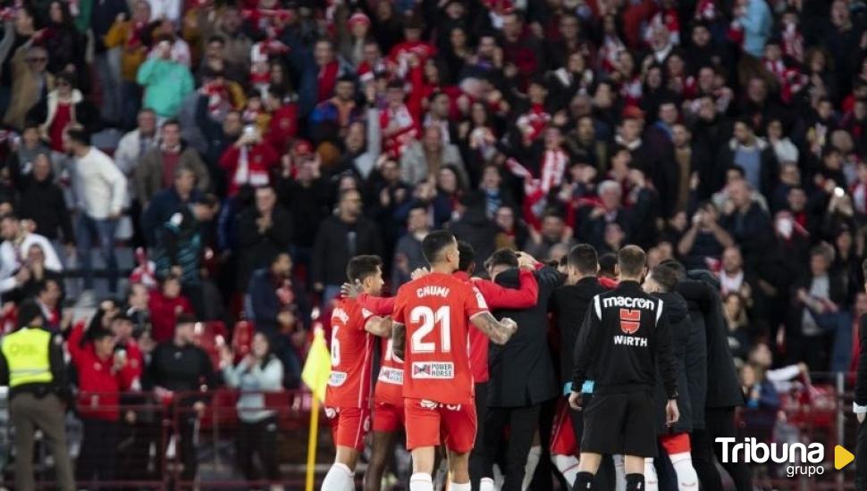 El Barça da su cara B y sucumbe ante el Almería (1-0)