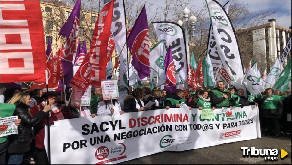 La sanidad pública de Castilla y León se concentra en Valladolid para pedir "soluciones" a la Consejería 