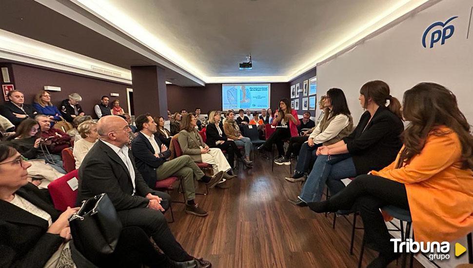 El Partido Popular celebra en Valladolid el foro 'Mujeres que cambian el mundo' para conmemorar el 8M