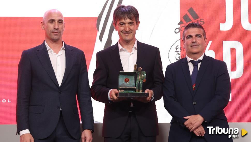 Pacheta, premiado por el Comité de Entrenadores