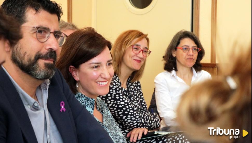 María Sánchez cree que Podemos y Sumar deberían llegar "a un acuerdo a nivel estatal"