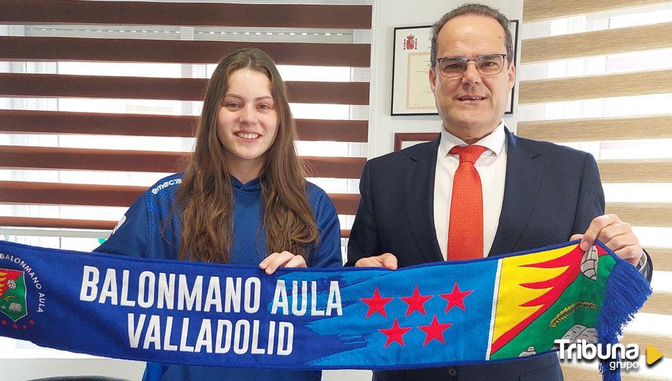 El Aula apuesta por la juventud y renueva a Lydia Blanco