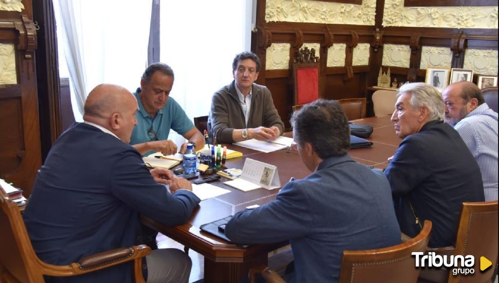  Carnero invita a la Mesa del Soterramiento a la Plataforma que defiende el proyecto