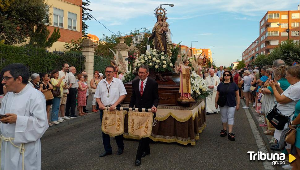 La Patrona De Las Delicias Sale A La Calle Para Poner El Punto Final A ...