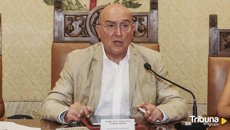 Carnero contesta a Puente: "Solo se estudiarán los proyectos compatibles con el soterramiento"