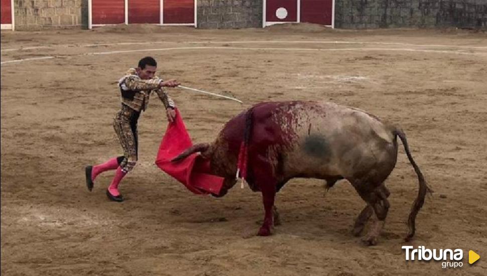 Puerta grande para el vallisoletano Joselillo en su cita de Sotillo