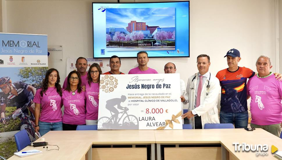 Donan 8.000 euros al hospital Clínico de Valladolid para apoyar la investigación en cáncer de mama