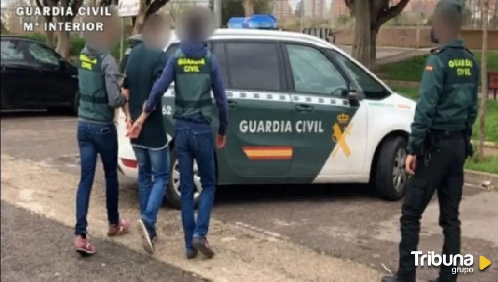 Detenidos por robar un coche en Laguna y venderlo en Peñafiel 