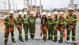 La Escuela de Electricistas de Iberdrola en Brasil recibe la visita de la ministra de Igualdad