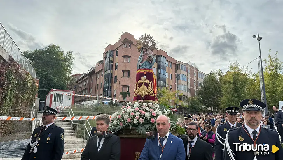 La Virgen del Pilar esquiva la lluvia y brilla con fuerza en La Pilarica