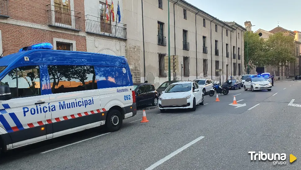 Circula ebrio y sin el carnet de conducir por Valladolid: la Policía le caza en la calle Chancillería