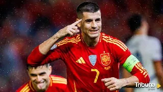 España pasa a cuartos con un 3-0 frente a Serbia