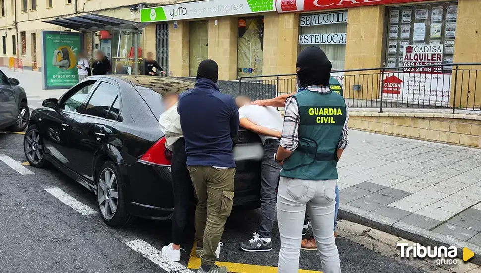 Desarticulan un grupo criminal que robaba con fuerza en viviendas de Valladolid