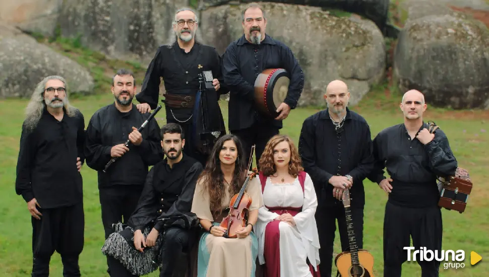 El grupo de folk gallego, Luar Na Lubre, presenta su nuevo librodisco en el Teatro Cervantes