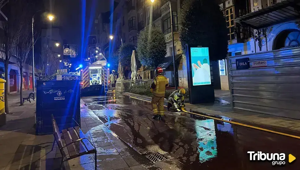 El Ayuntamiento investiga las causas del incendio originado en el interior del Teatro Lope de Vega