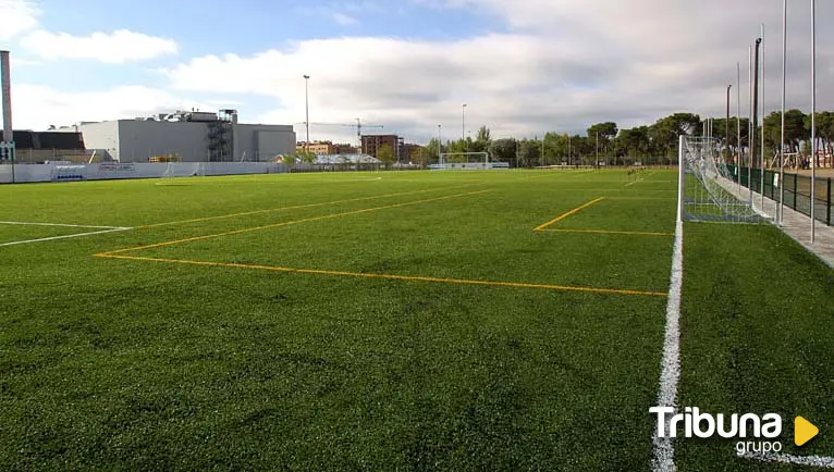 El I Torneo de Fútbol Solidario de Cruz Roja durante las Navidades en el que "todos son ganadores"