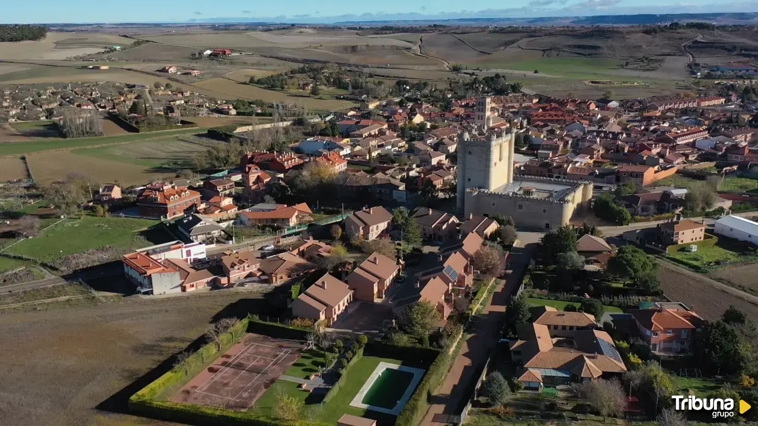 Castillos que hablan (II): De leyenda negra de los Vivero a hemiciclo de las Cortes