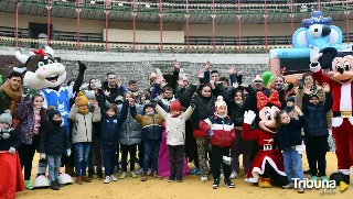 Tauroemoción da la bienvenida a la Navidad con una jornada de puertas abiertas en la plaza de toros