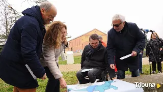 Puesta de largo de 'Pucelita', la sirena del río Pisuerga que da vida Martín Garzo