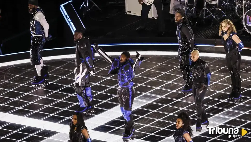 Usher, 'el Rey' del R&B, homenajeó Michael Jackson durante su espectáculo en el Super Bowl