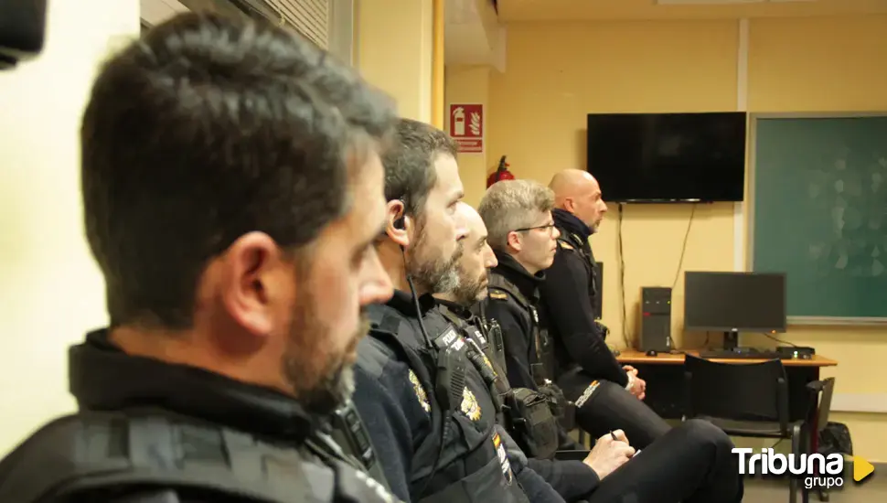 Así trabaja el Grupo de Atención al Ciudadano de la Policía Nacional en Valladolid