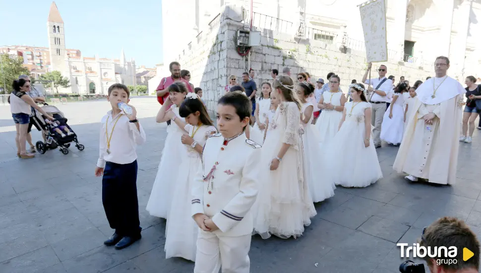 Una veintena de altares engalanan Valladolid este domingo para celebrar el Corpus Christi