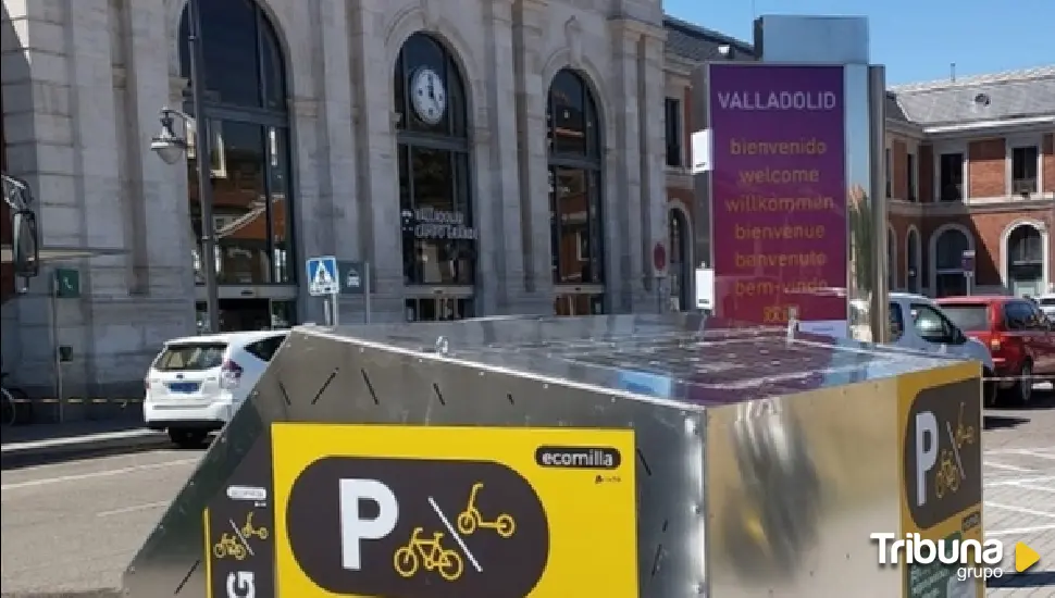 Adif instala un aparcamiento de bicis y patinetes en la estación Valladolid Campo Grande