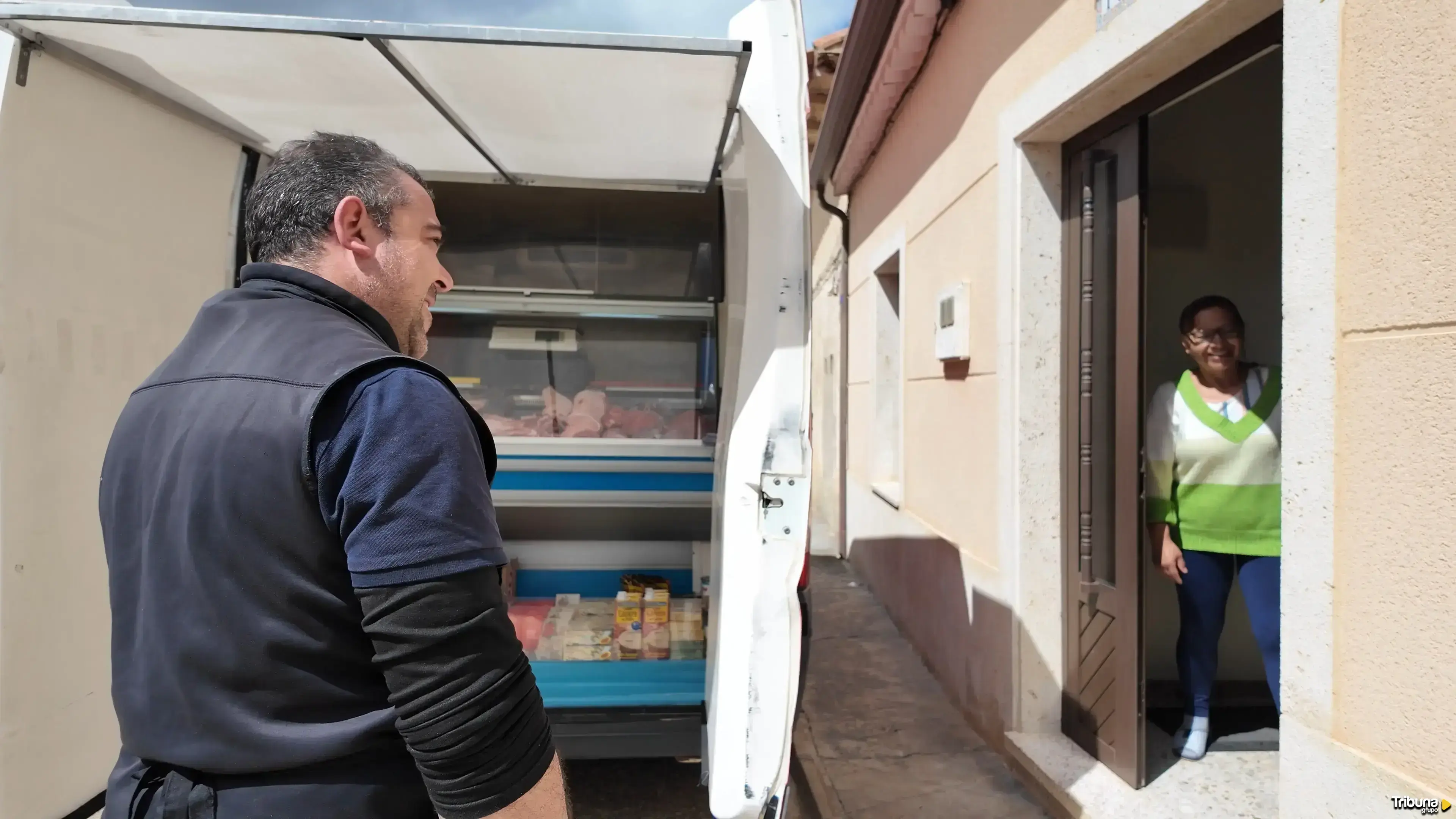 TeleRural (III): El carnicero ambulante que atiende puerta a puerta