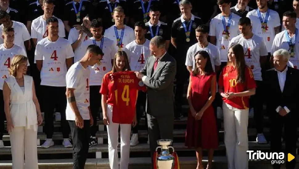 La Familia Real recibe a los campeones de Europa en la Zarzuela