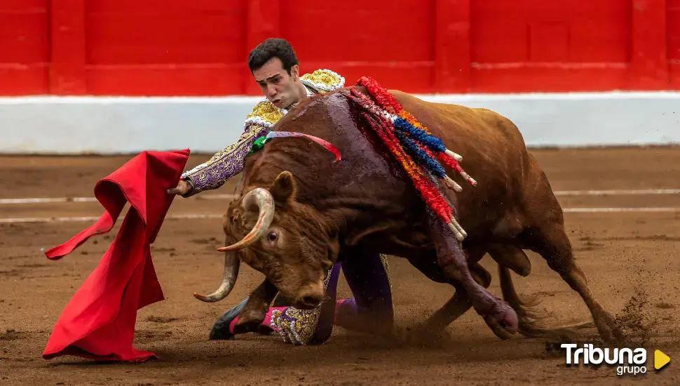 La corrida del Pilar en Santander, un pan sin sal, con Tomás Rufo triunfante