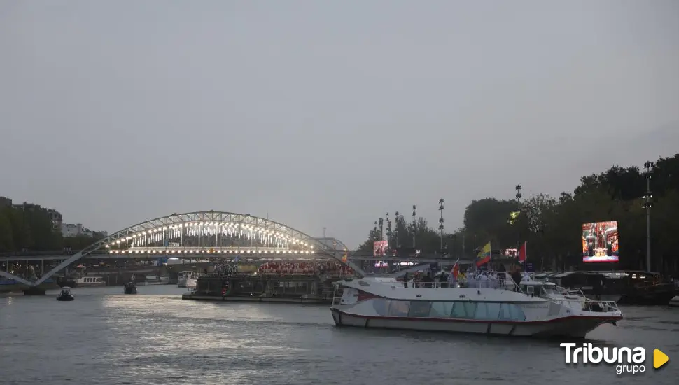 La lluvia empapa una cutre ceremonia inaugural de los JJOO