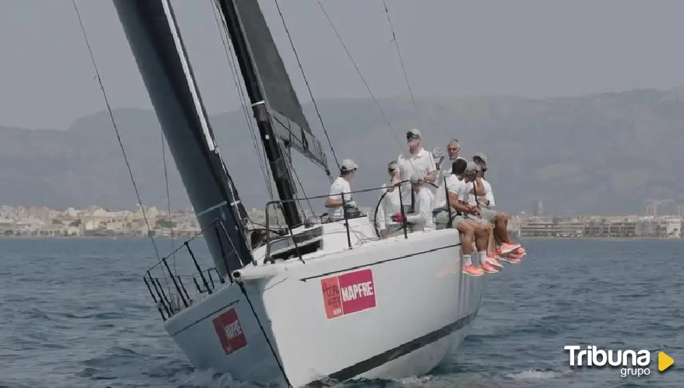 Felipe VI participa en el entrenamiento oficial previo a la Copa del Rey de vela