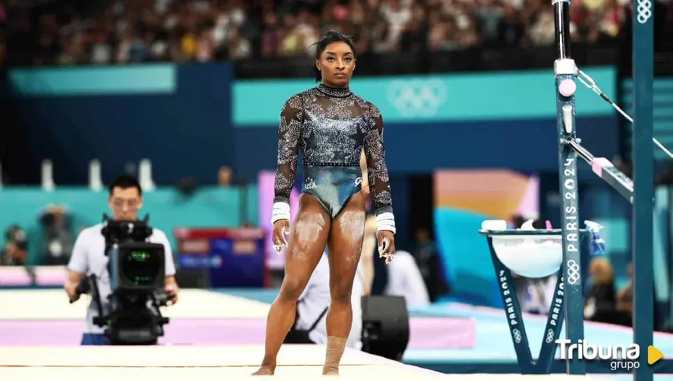 El escudo de Simone Biles: un entorno protector formado por sus padres, su pareja y sus entrenadores