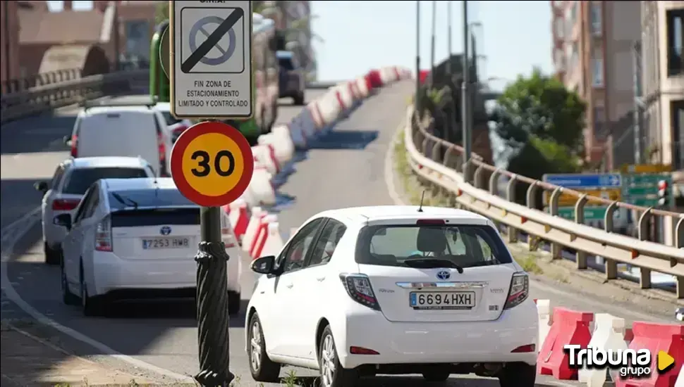 Carnero cree que las obras de emergencia en el viaducto de Arco de Ladrillo acabarán antes de lo previsto