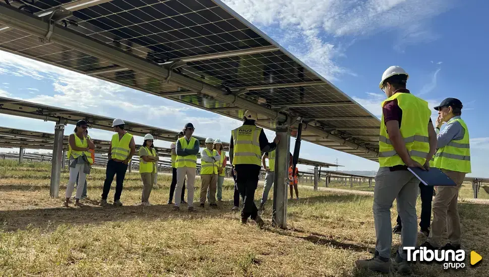 La planta solar vallisoletana, abierta a la participación ciudadana, avanza notablemente en su construcción