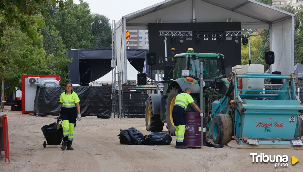 El Servicio de Limpieza trabaja para que Valladolid recupere la normalidad después de la fiesta